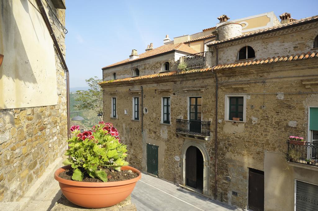 Residenza Matarazzo E Le Sue Soffitte Appartement Castellabate Buitenkant foto