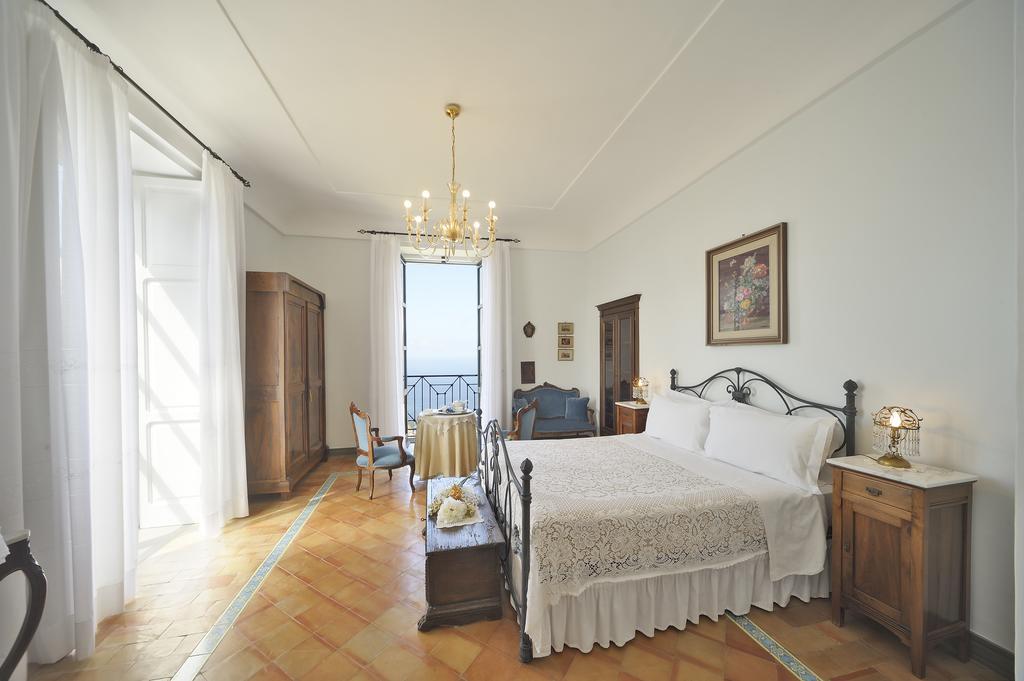 Residenza Matarazzo E Le Sue Soffitte Appartement Castellabate Kamer foto